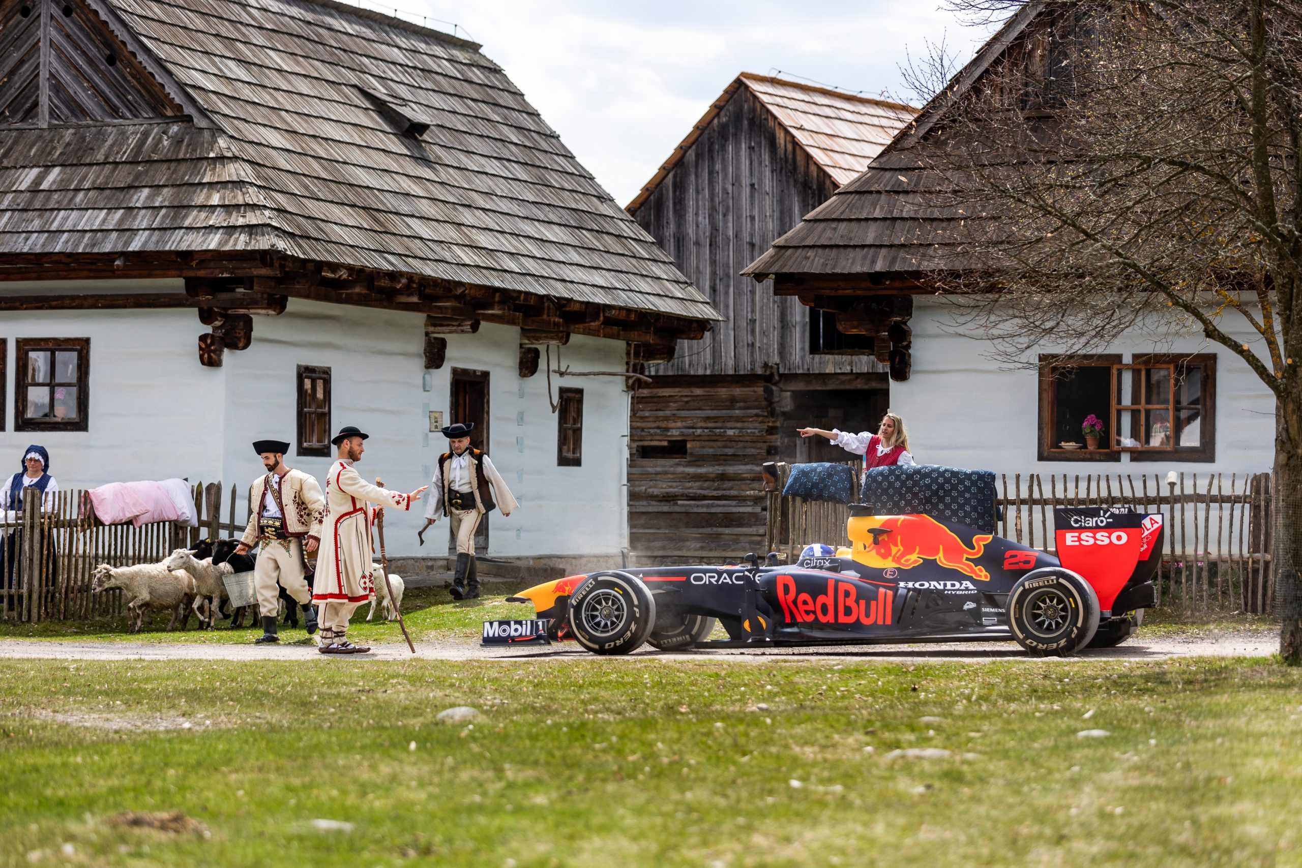 Red Bull Racing_Od hradu k hradu
